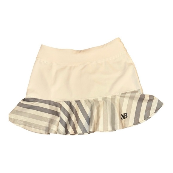 New Balance Other - New Balance Size XS Sports Skirt Tennis Skirt White with gray.